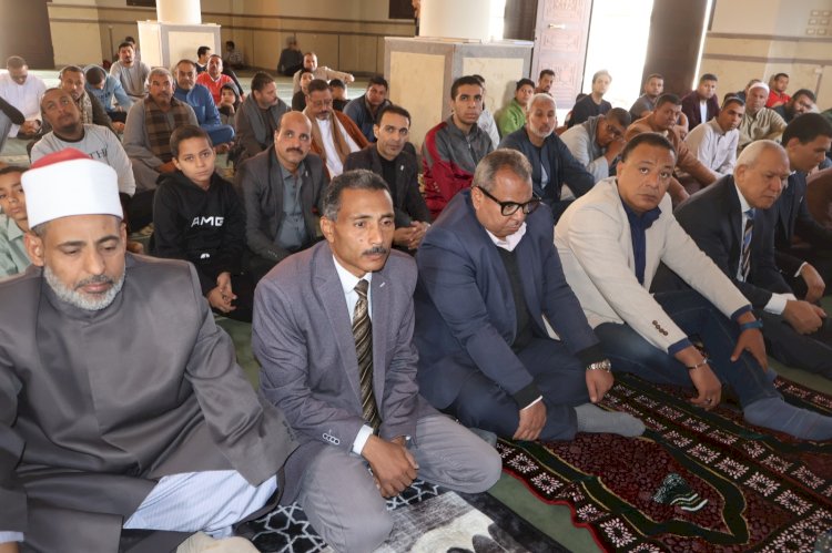 محافظ سوهاج ينيب السكرتير العام المساعد لافتتاح مسجد “الرحمن” بسوهاج الجديدة