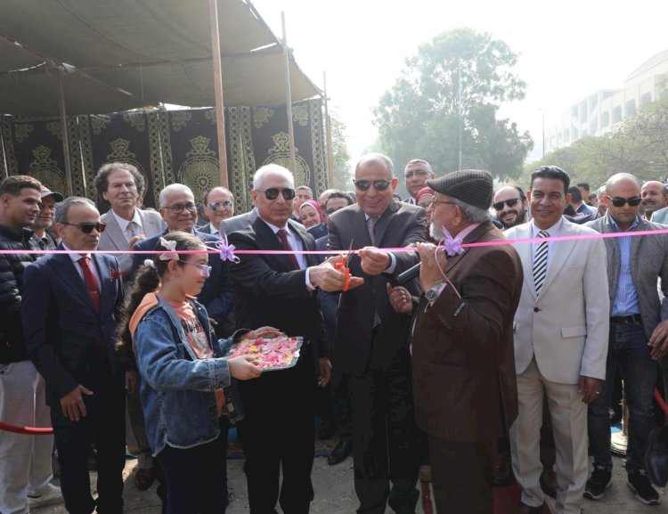 بالمحبة ممكن .. كدواني وفرحات يفتتحان معرض زهور الخريف بكلية الزراعة بالمنيا