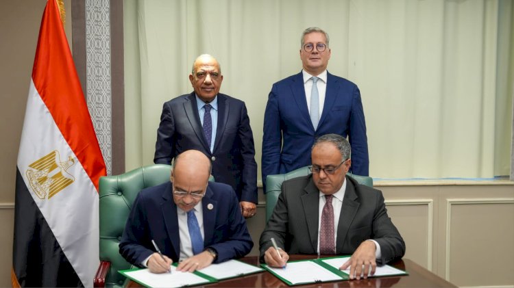 وزيرا الكهرباء والبترول يشهدان بروتوكول تعاون بين الوزارتين