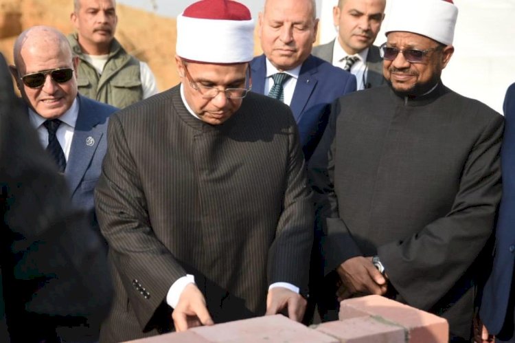 "البيومي"يشارك في وضع حجر أساس مسجد نادي قضاة جنوب
