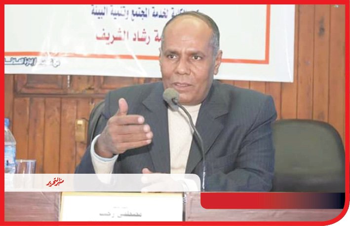 الشاعر الدكتور مصطفي رجب يكتب: لغويات مشبوهة !!