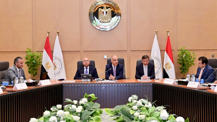 الوزراء يبحثون موقف الموضوعات المشتركة بين وزارت النقل والرى والصناعة والزراعة