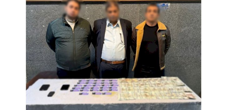 ضبط ثلاثة متهمين بحوزتهم كروت دعاية انتخابية خاصة بأحد المرشحين بالقاهرة