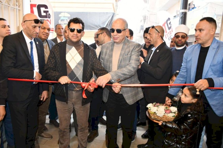 وزير الشباب ومحافظ المنيا يقومان بجولة تفقدية بمركز التنمية الشبابية بدير مواس