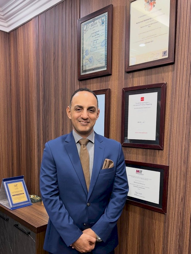 محلل اقتصادي يتوقع خفضًا جديدًا في الفائدة يتراوح بين 100 و150 نقطة أساس