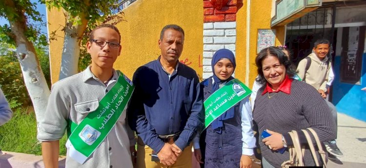 أبوتشت تحصد المركز الأول على مستوى تعليم قنا في «الطالب المثالي»