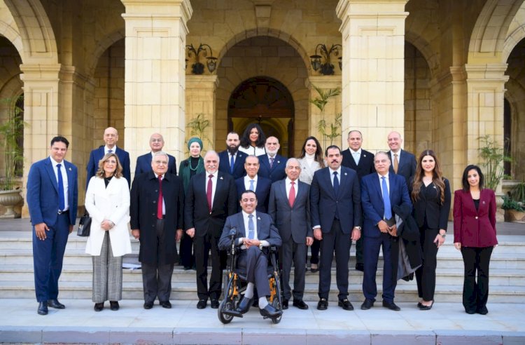 وزير الخارجية يجتمع مع أعضاء لجنة حقوق الإنسان والتضامن بمجلس الشيوخ