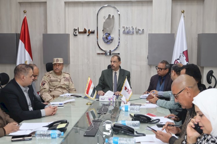 غرفة العمليات الرئيسية بسوهاج تتابع سير انتخابات الإعادة لمجلس النواب