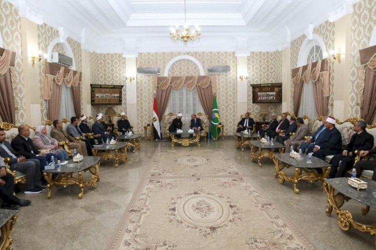 محافظ المنيا يستقبل وزير الأوقاف
