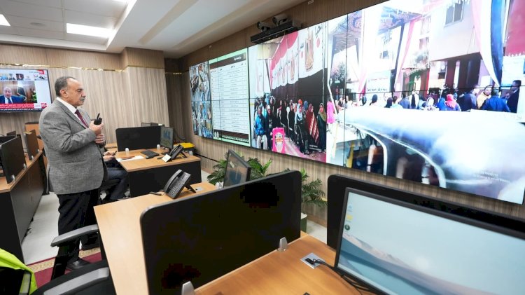 محافظ أسيوط يتابع سير التصويت لحظة بلحظة بالدوائر الثلاث