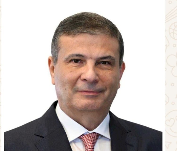 وزير الزراعة يهنئ البابا تواضروس والأخوة المسيحيين بمناسبة عيد الميلاد