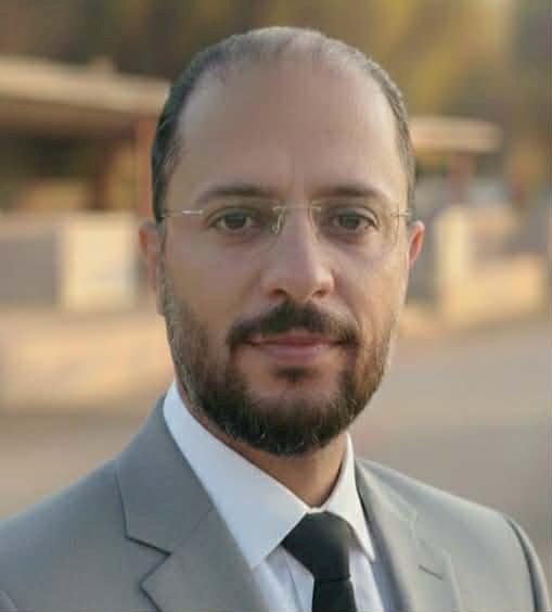 من يكن لى ؟...  شعر   عمار محمد عبد المقصود_ الغردقة