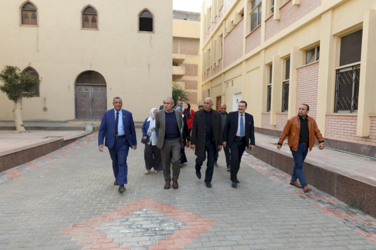 رئيس جامعة كفر الشيخ يواصل جولاته التفقدية للمنشأت الجامعية