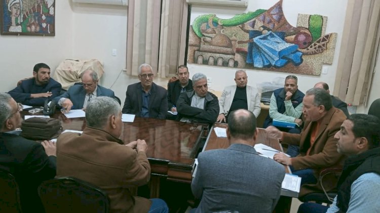 مدير تعليم أسيوط يشدد على الانضباط والشفافية في تقدير درجات الإعدادية