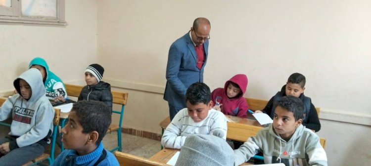 من التابلت إلى الابتدائي.. يوم امتحاني هادئ في مدارس فرشوط