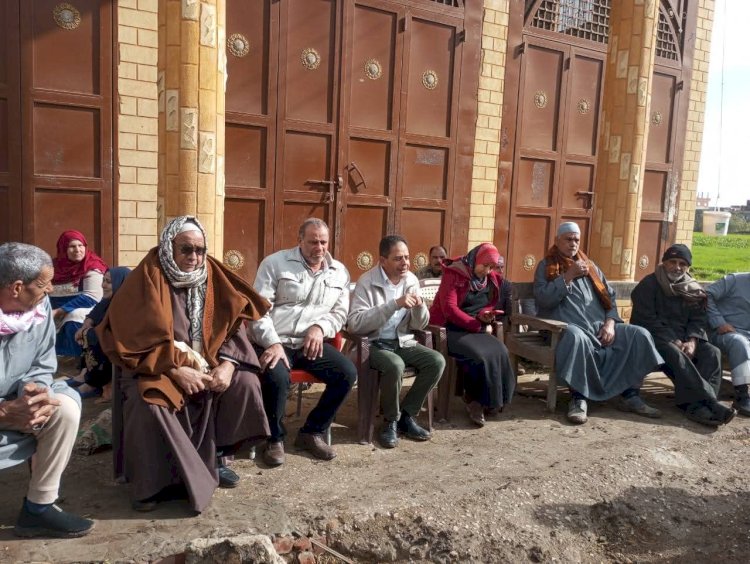 محافظ كفرالشيخ يتابع فعاليات الندوات الحقلية لنشر الوعي الزراعي