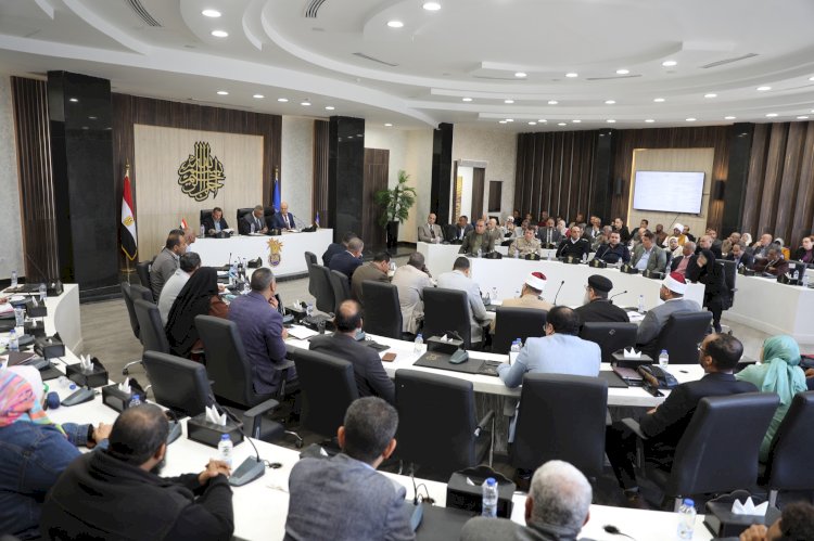 التربية والتعليم تختار 4 مدارس فنية للعمل بنظام التكنولوجيا التطبيقية بأسوان