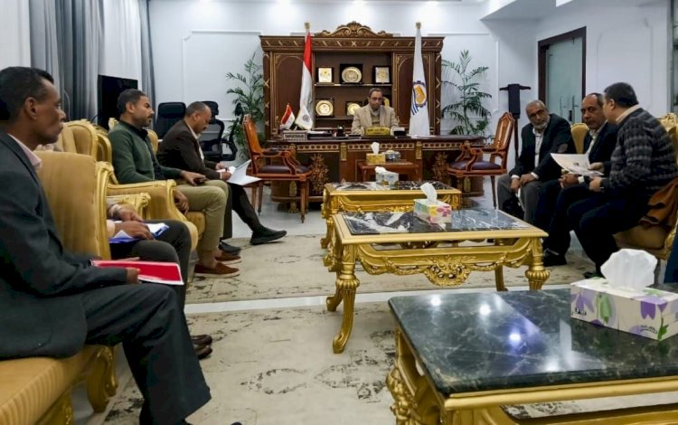 محافظ قنا يبحث توصيل الكهرباء لمدينة الأمل وقنا جاردنزوالمنطقة الحرفية