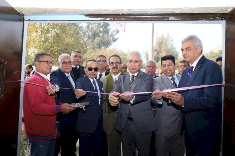 رئيس جامعة المنيا يفتتح أول وحدة لإنتاج النيتروجين السائل بالإقليم