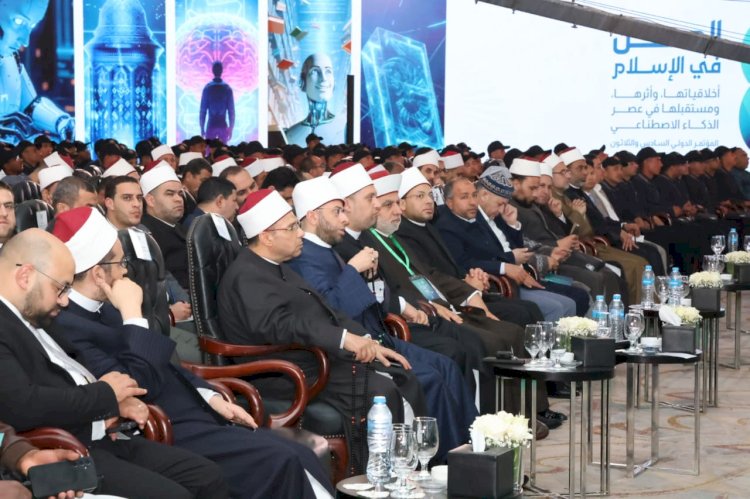 العلماء امام مؤتمر الأعلى للشئون الإسلامية ان إتقان العمل شيمة الضمائر الحية