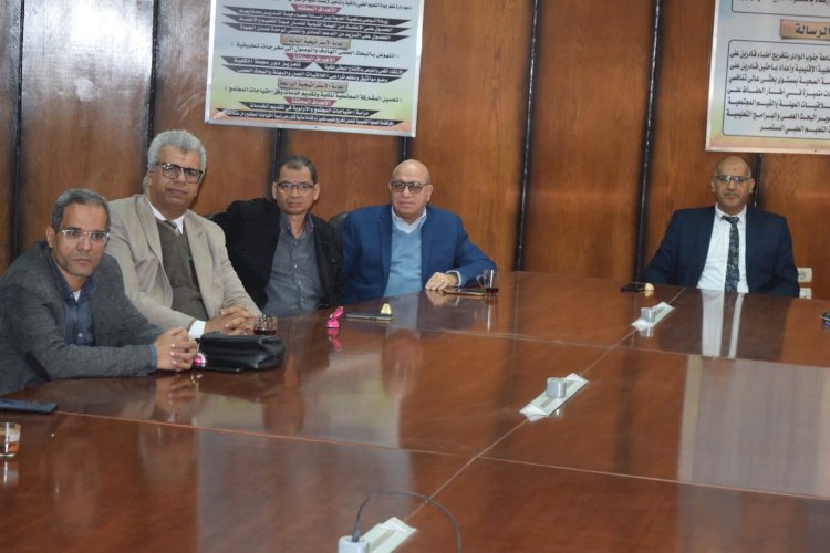 اختيار الدكتور محمد الديب ضمن أعضاء اللجنة الاستشارية العليا لكلية طب قنا