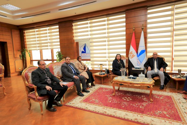 رئيس جامعة كفر الشيخ يستقبل وفد البنك الزراعي المصري