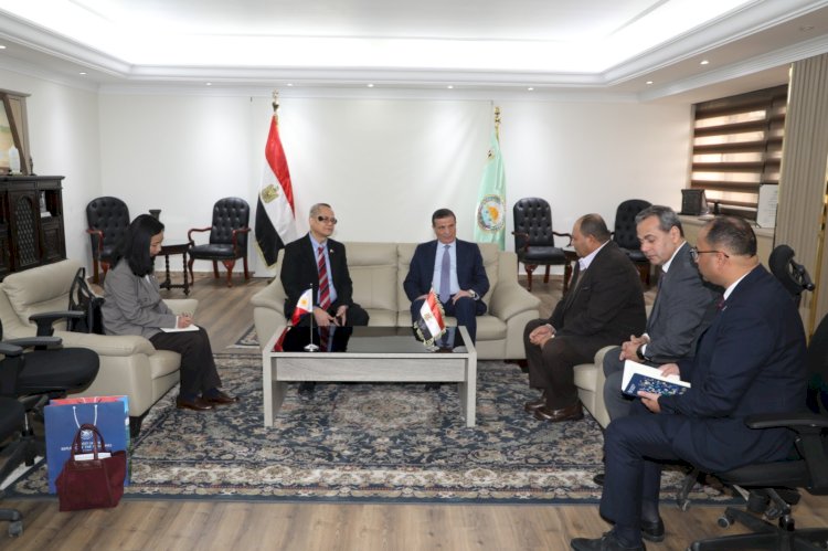 وزير الزراعة يبحث مع وفد فلبيني تصدير المنتجات المصرية للأسواق الآسيوية
