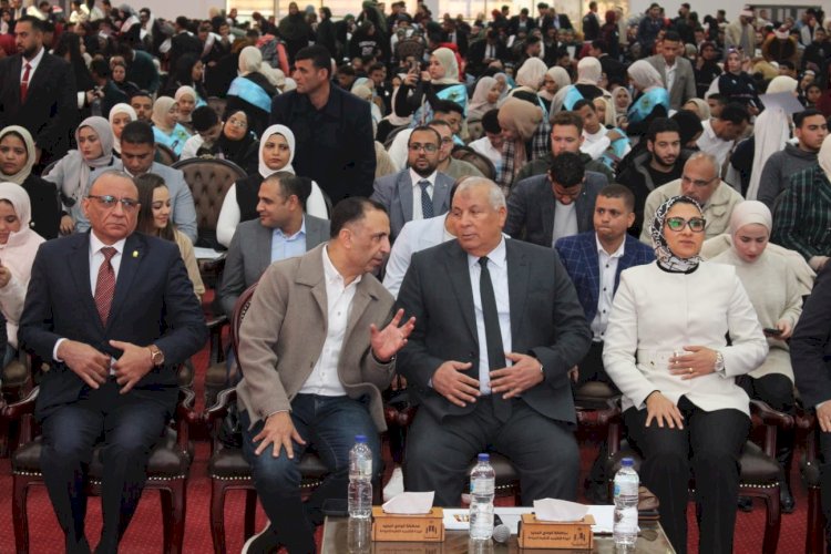 وحدات التضامن بالجامعات تنظم الملتقي الثاني للمتطوعين  بجامعة الوادي الجديد