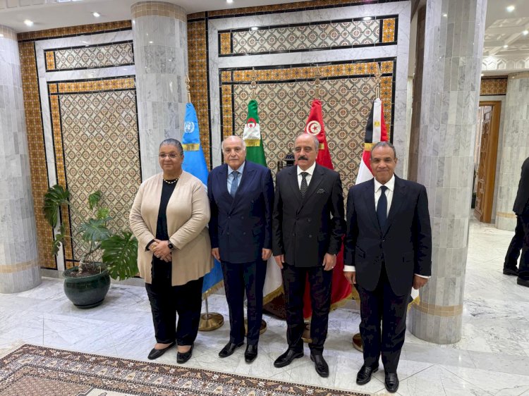 وزير الخارجية يجري مشاورات في تونس مع نظيريه التونسي والجزائري والمبعوثة الأممية