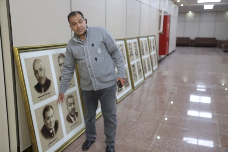 رئيس جامعة قنا يتابع مشروع الذاكرة المؤسسية لتوثيق تاريخ الجامعة ورموزها