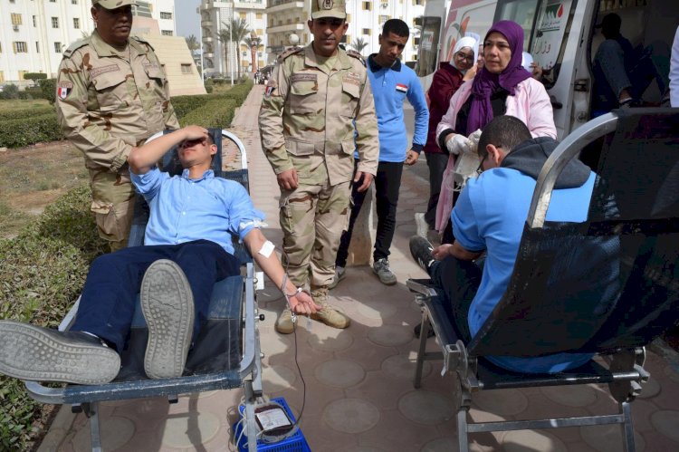 جامعة بني سويف وقوات الدفاع الشعبي والعسكري يطلقان حملة تبرع بالدم