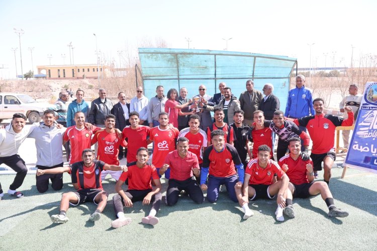 كلية علوم الرياضة بجامعة قنا تحصد كأس دوري الجامعة لكرة القدم