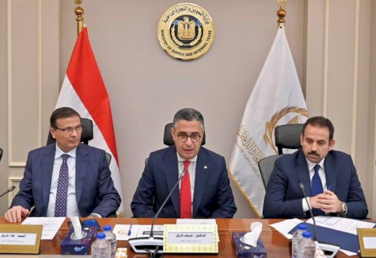 شريف وفاروق والغنام يعلنوا  عن اتفاق لاستيراد دواجن وطرحها بالمنافذ قبل رمضان