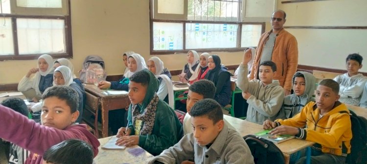 تعليم فرشوط يواصل المتابعة الميدانية لضبط سير الدراسة التعليمية