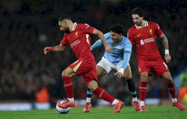 في الوقت القاتل مانشستر سيتى يفوز على ليفربول في معقلة