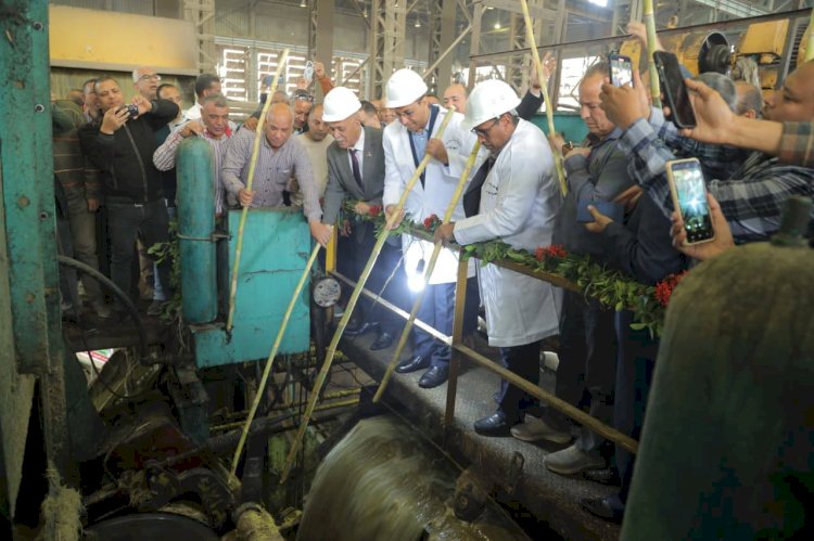 محافظ قنا يطلق إشارة بدء موسم عصير القصب بمصنع سكر نجع حمادي