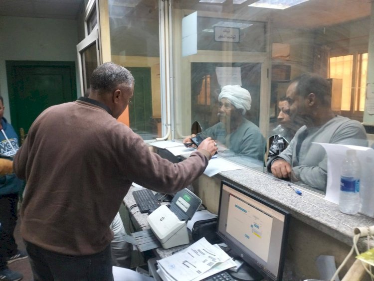 محافظ قنا يشيد بجهود محلية قوص في ملف التصالح بالمركز التكنولوجي