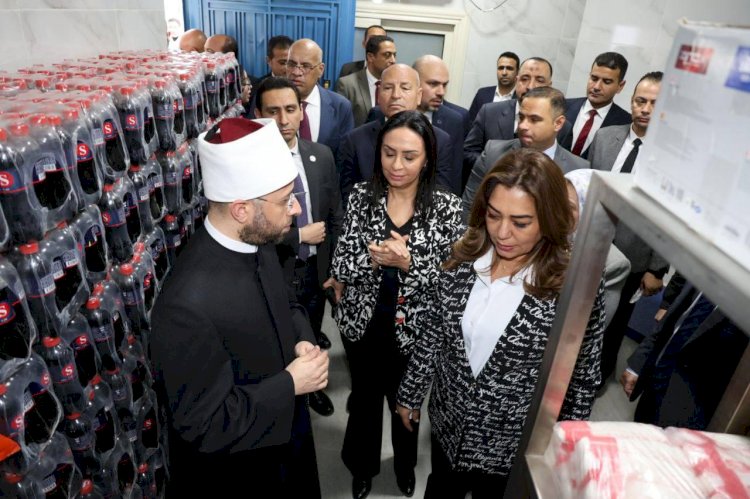 وزراء الأوقاف والتضامن والتنمية المحلية ومحافظ القاهرة يتفقدون مطعم «المحروسة» برمسيس