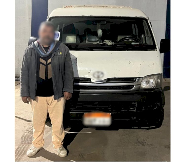 نكشف فيديو قيام سائق بمنع آخر من إستقلال السيارة   بالشرقية