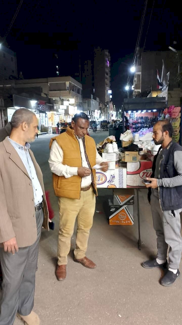 "الشطورى" يتابع  حملات رفع الإشغالات والمخالفات بطهطا
