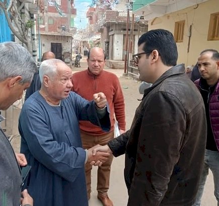 نائب محافظ الشرقية يُحيل مسؤولين للتحقيق خلال جولة مفاجئة بفاقوس