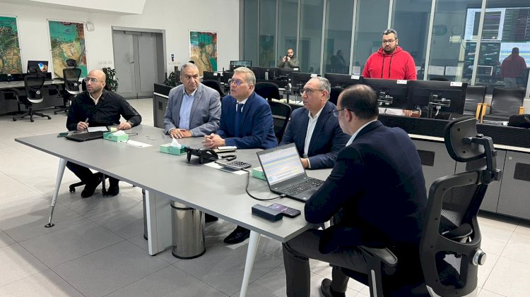 وزير البترول يزور مركز التحكم بالشبكة القومية للغاز الطبيعي
