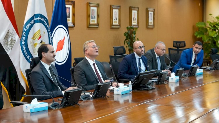 وزير البترول يتابع مع شيفرون  ربط حقل أفروديت القبرصي بمصر