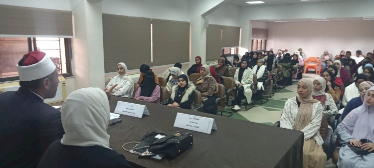 الأوقاف والأعلى للجامعات ينظمان سلسلة ندوات توعوية بالجامعات لتعزيز الوعي الديني