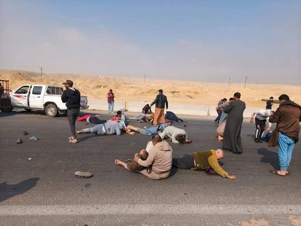 بالأسماء : مصرع وإصابة 23 في حادث تصادم أثناء تشييع جنازة ببني سويف