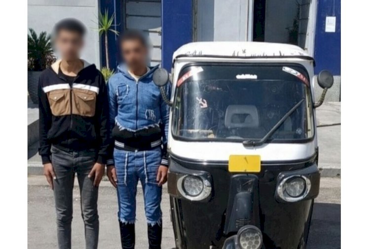 القبض علي سائقي توك توك لشروعهما في سرقة موبايل ربة منزل بالاسكندرية