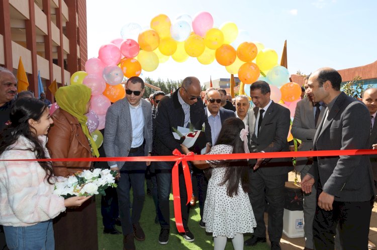 محافظ كفرالشيخ يغرس أول شجرة بمدرسة الدمرداش للتعليم الأساسي بالرياض