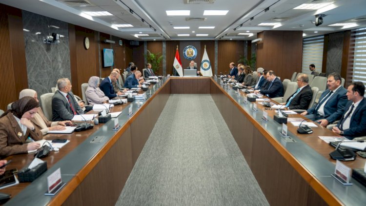 وزير البترول يرأس جمعية  القابضة للبتروكيماويات