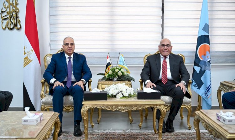 رئيس العربية للتصنيع وزير الري يتفقدان مركز التصنيع الرقمي بمصنع المحركات