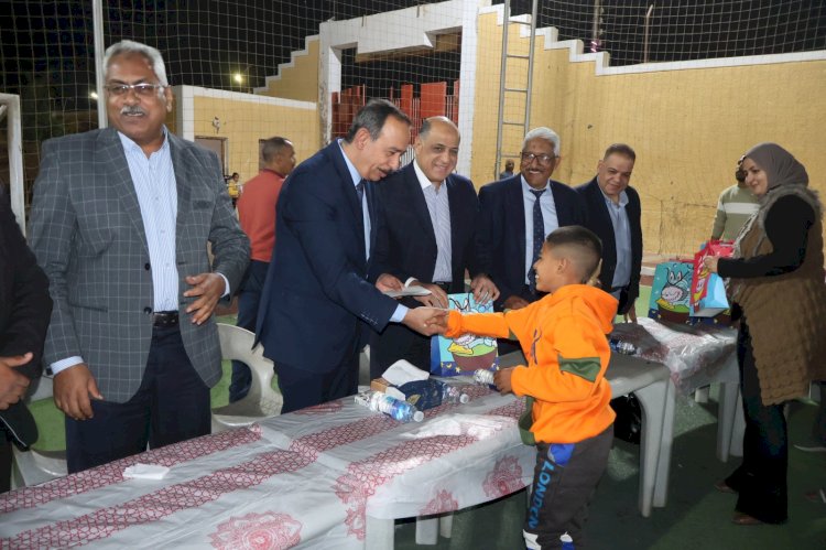 محافظ سوهاج يشارك أطفال مؤسسة البنين بحي الكوثر إفطار رمضان